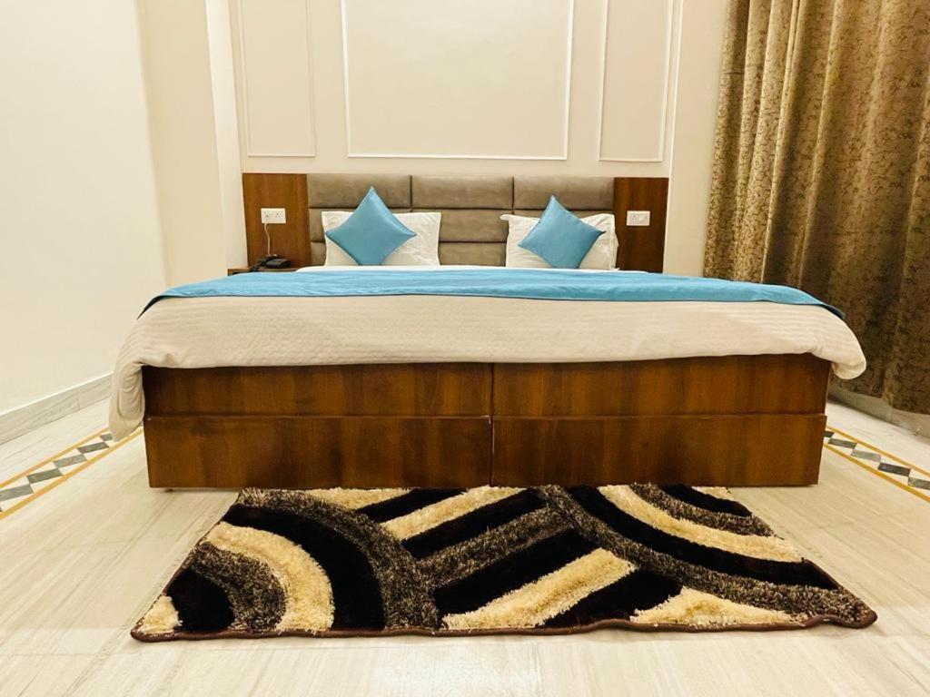 לקנאו Hotel Dileep42 מראה חיצוני תמונה