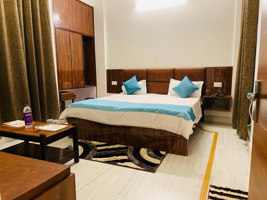 לקנאו Hotel Dileep42 מראה חיצוני תמונה