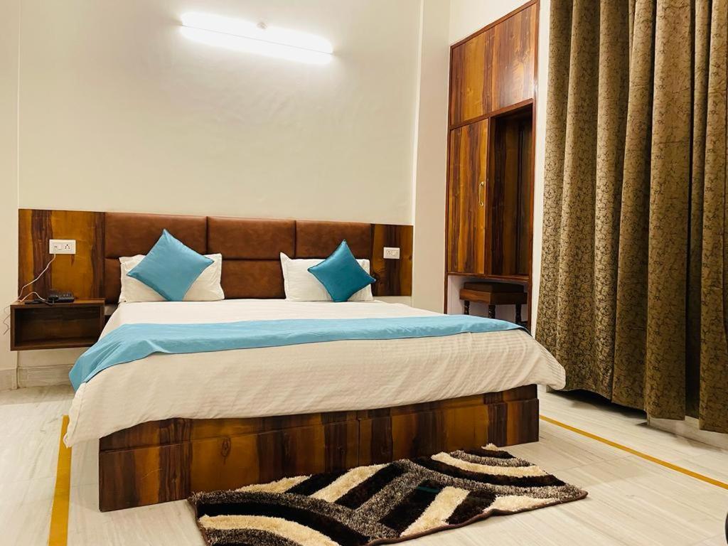 לקנאו Hotel Dileep42 מראה חיצוני תמונה