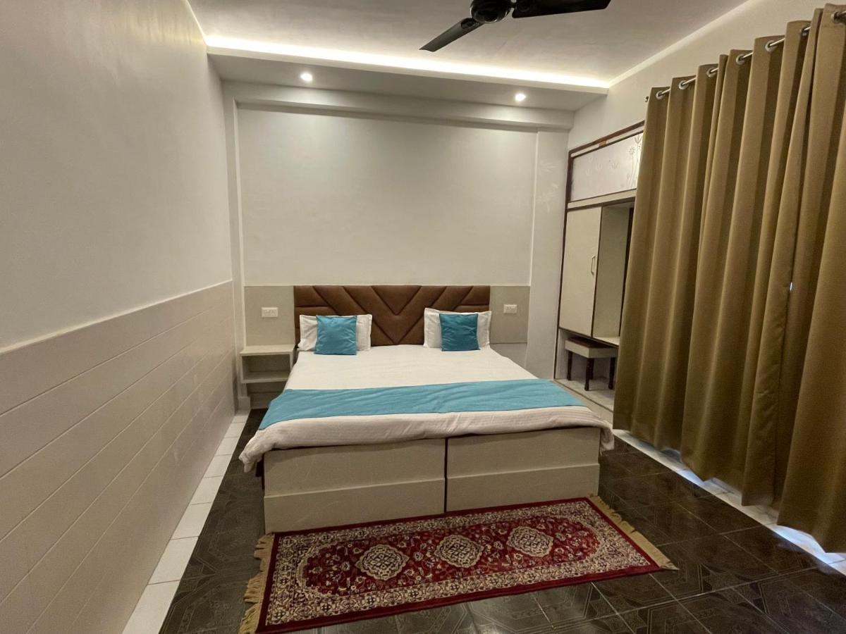 לקנאו Hotel Dileep42 מראה חיצוני תמונה