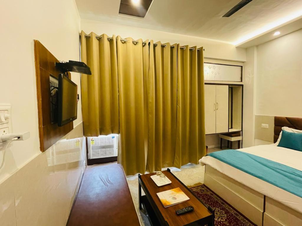 לקנאו Hotel Dileep42 מראה חיצוני תמונה