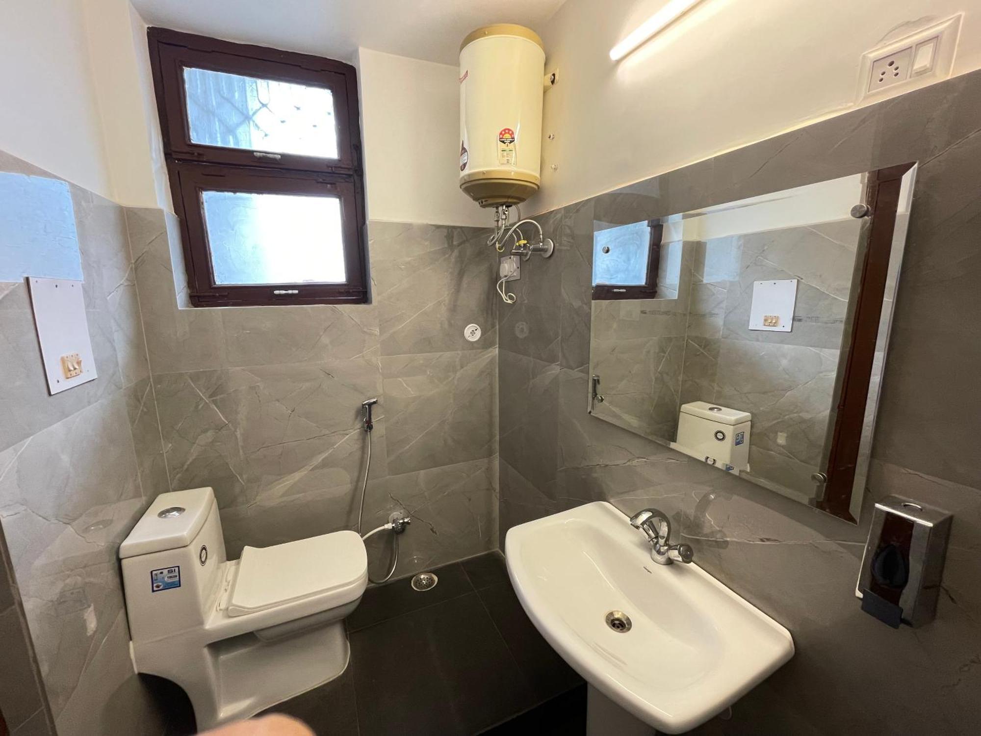 לקנאו Hotel Dileep42 מראה חיצוני תמונה