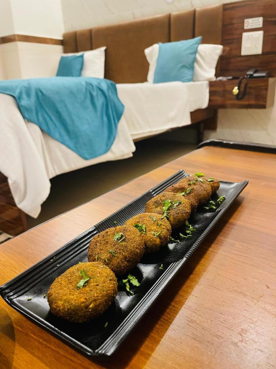 לקנאו Hotel Dileep42 מראה חיצוני תמונה