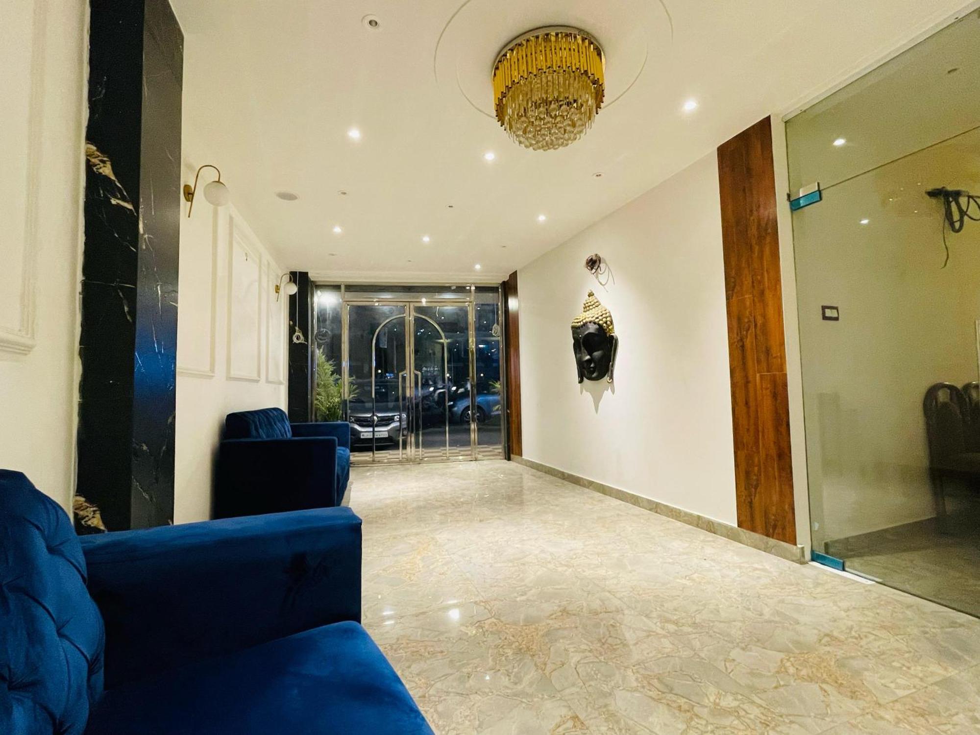 לקנאו Hotel Dileep42 מראה חיצוני תמונה