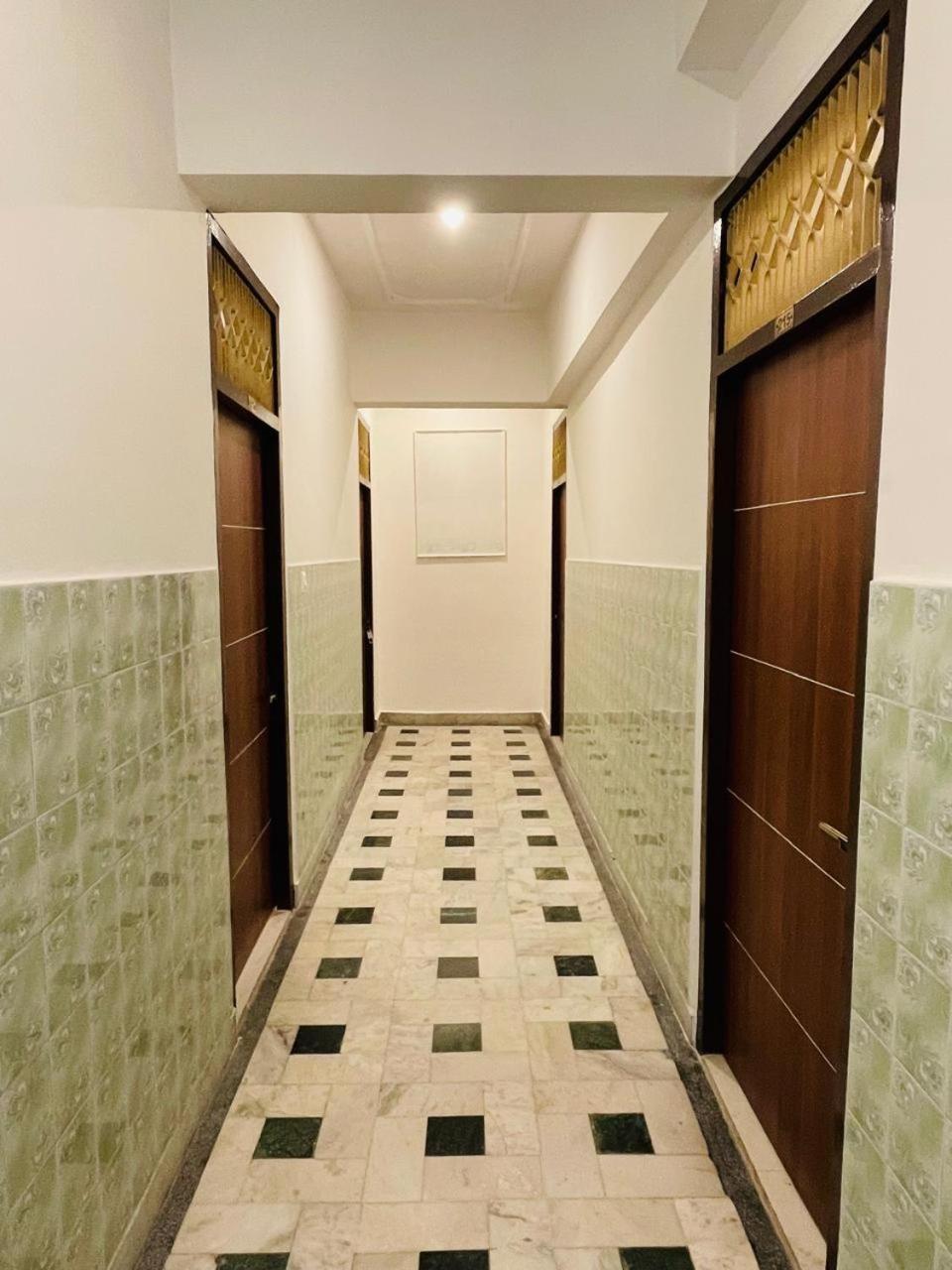 לקנאו Hotel Dileep42 מראה חיצוני תמונה